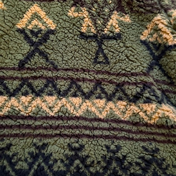 Natural Blue By Visitor Fluffy Green Hoodie - Picture 3 of 4